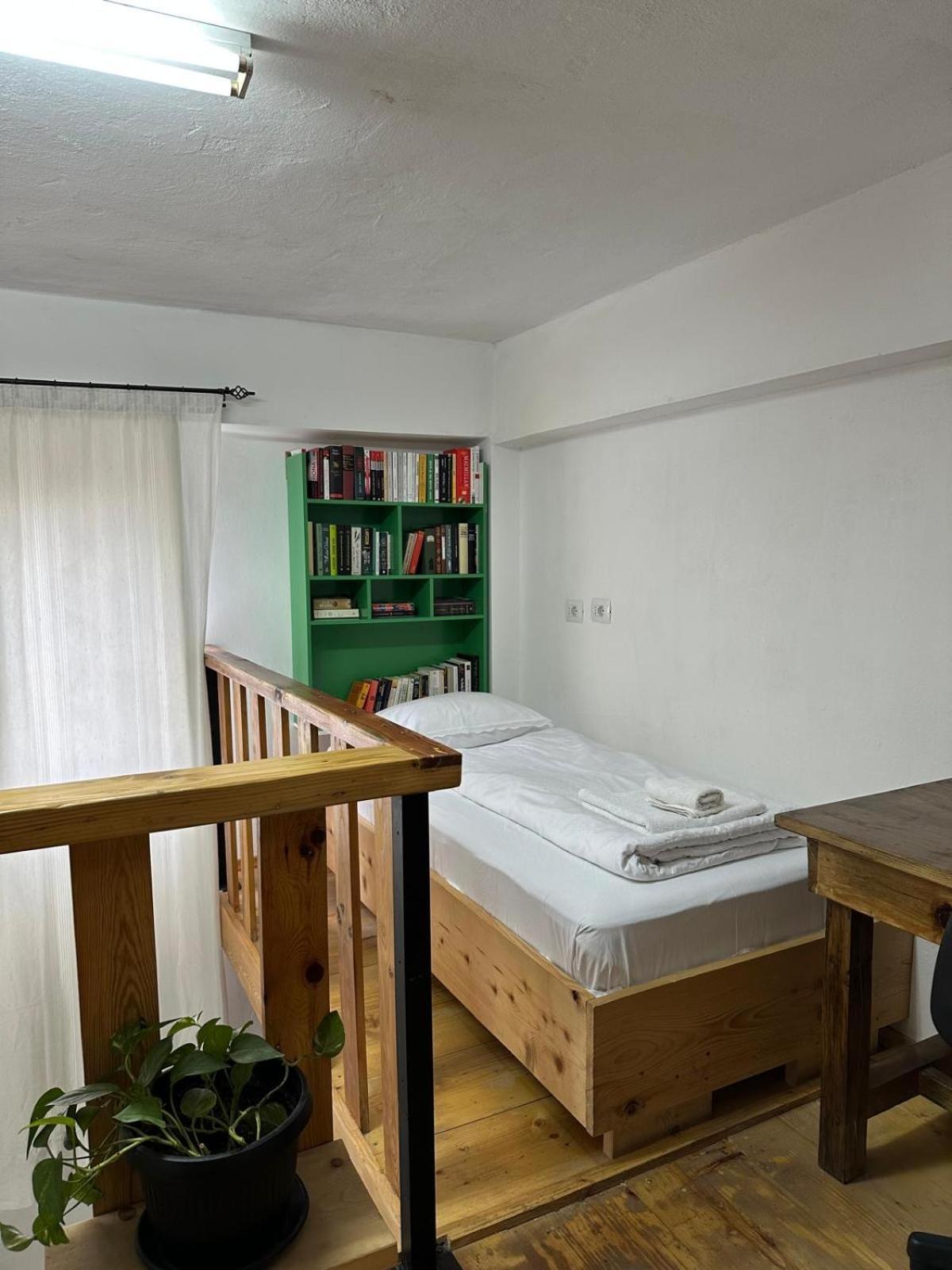 My Wooden Apartments Tiranë Luaran gambar
