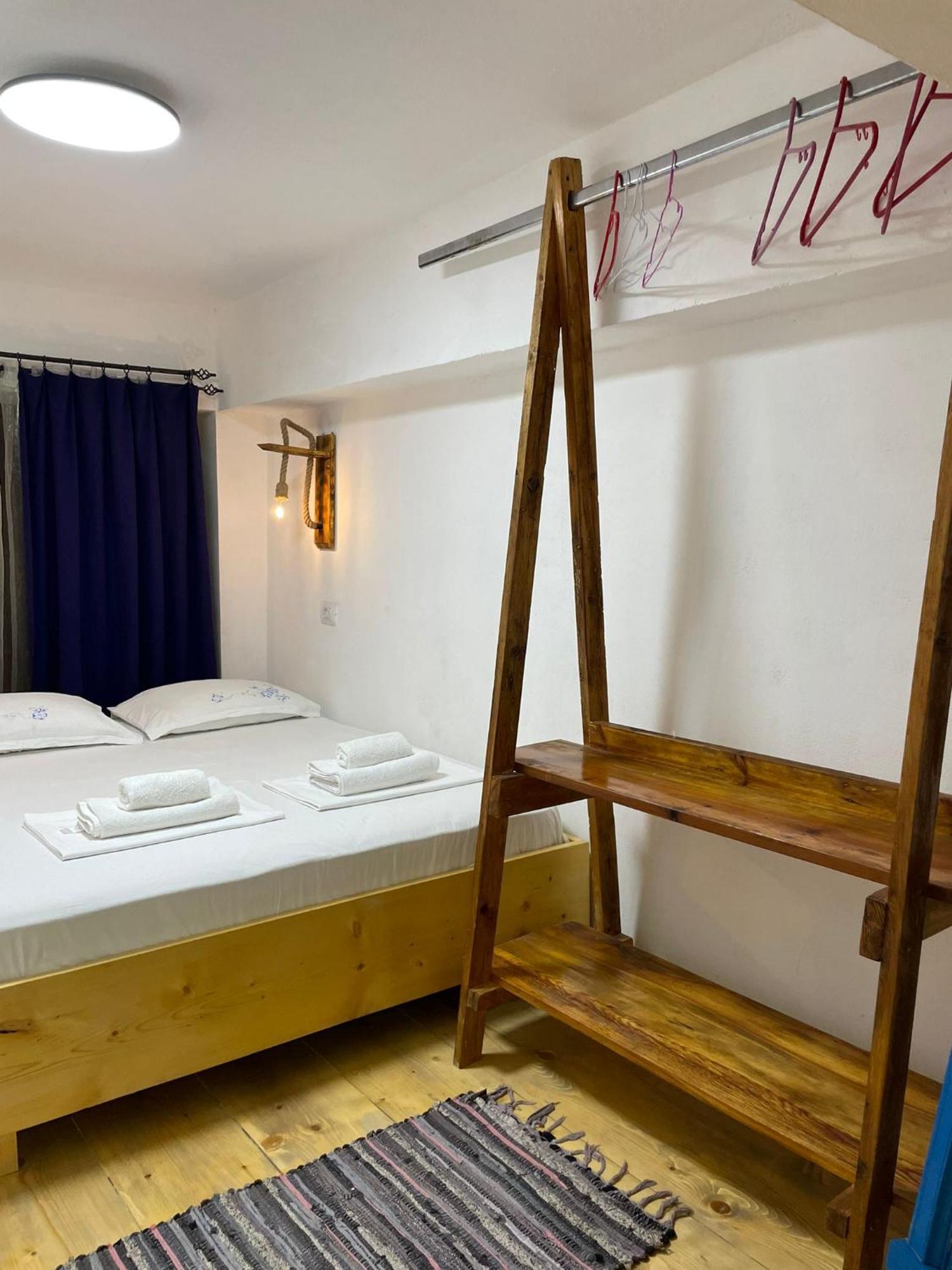 My Wooden Apartments Tiranë Luaran gambar