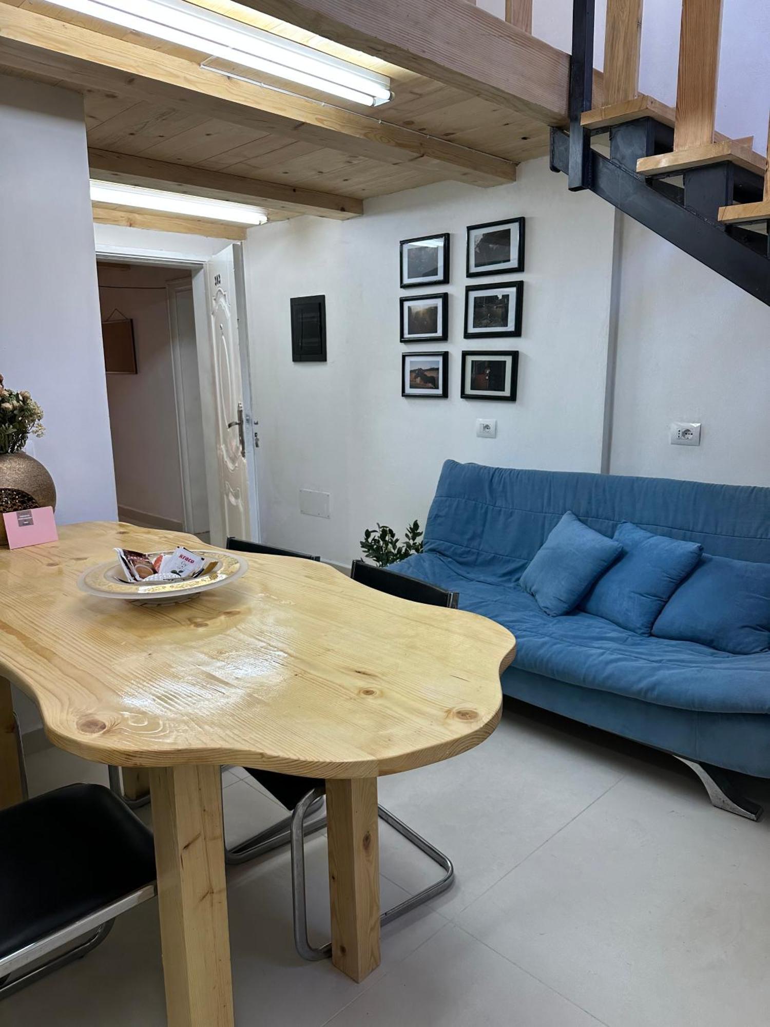 My Wooden Apartments Tiranë Luaran gambar