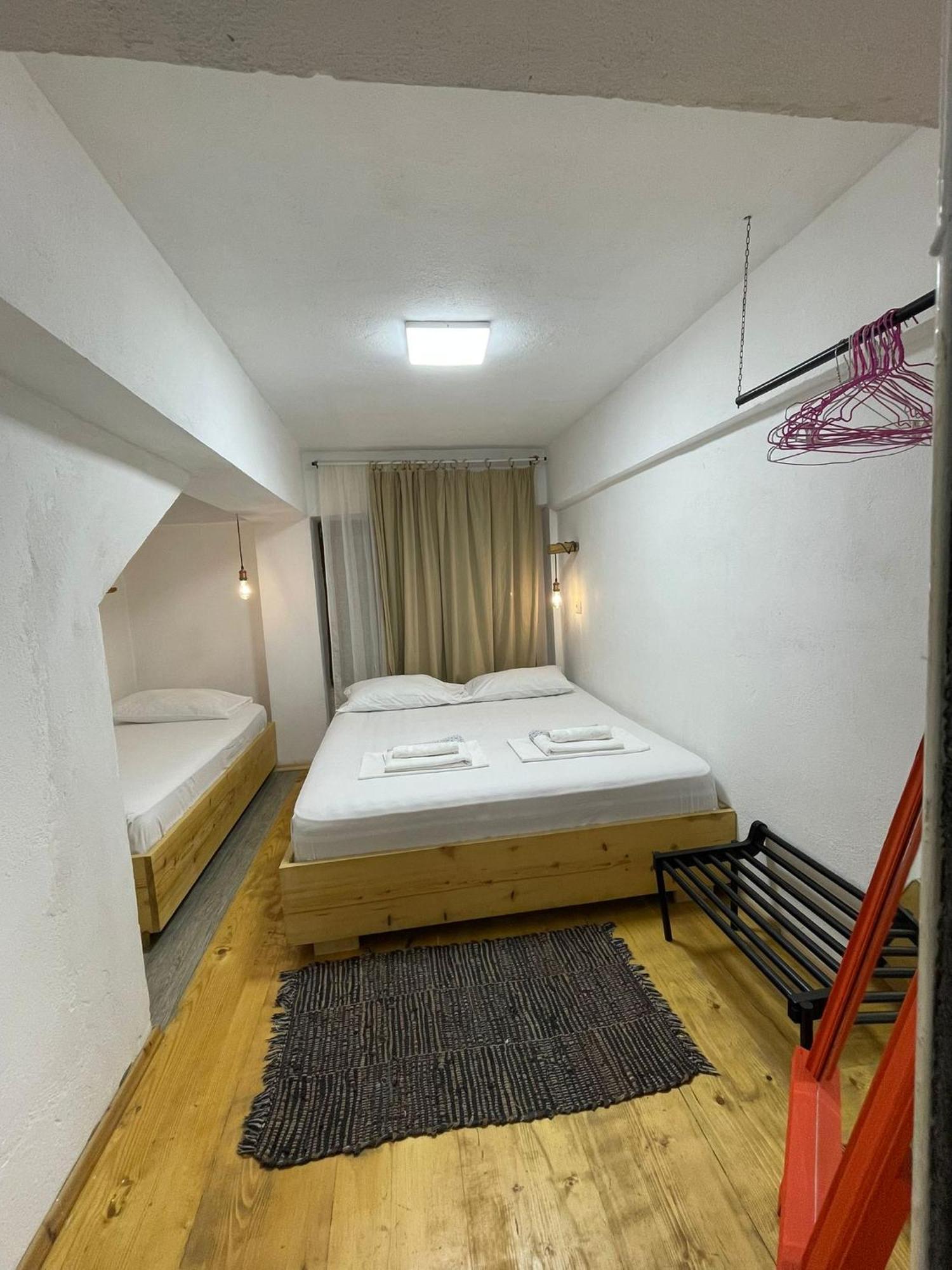 My Wooden Apartments Tiranë Luaran gambar